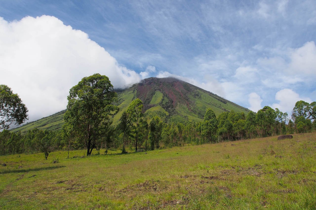 Gunung Inerie